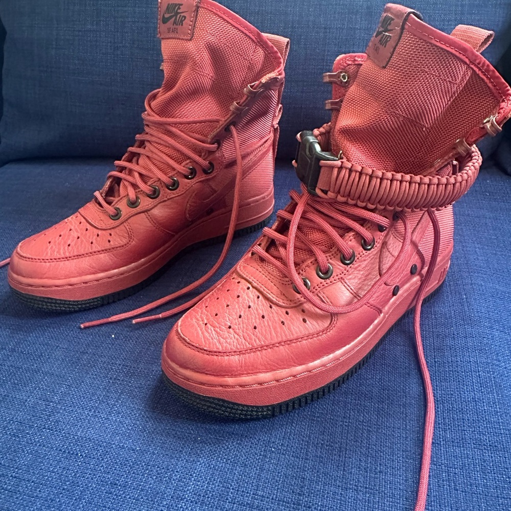 Nike SF AF-1
CEDAR